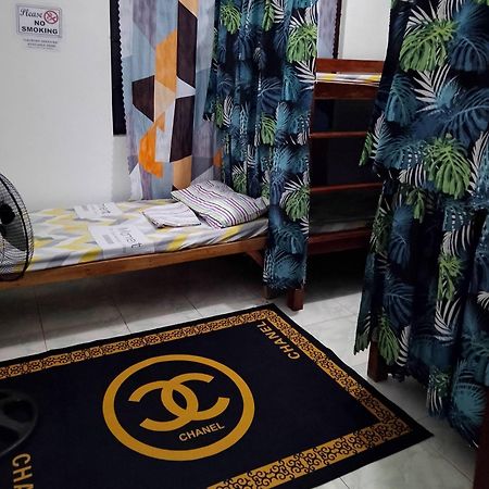 Estrelle Orange House - Backpackers Hub Apartment Puerto Princesa Ngoại thất bức ảnh