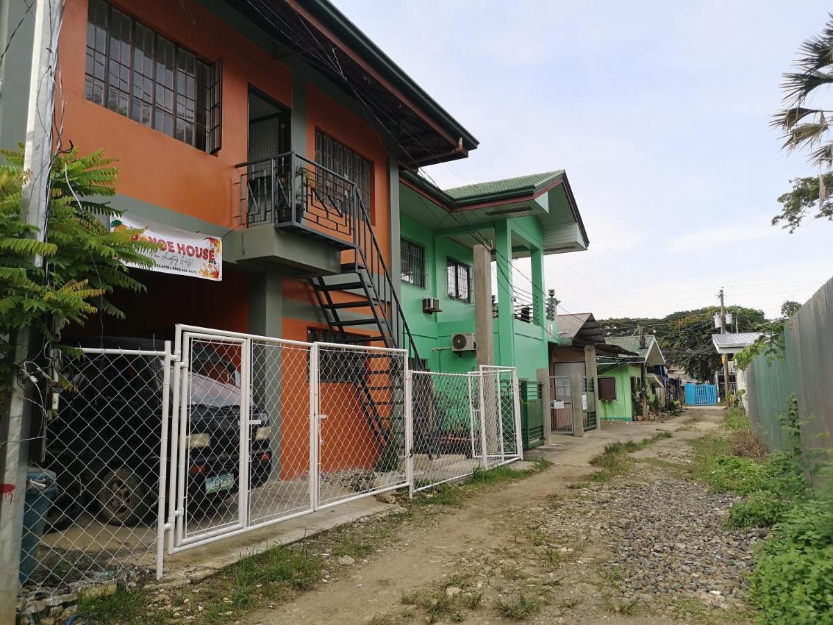 Estrelle Orange House - Backpackers Hub Apartment Puerto Princesa Ngoại thất bức ảnh