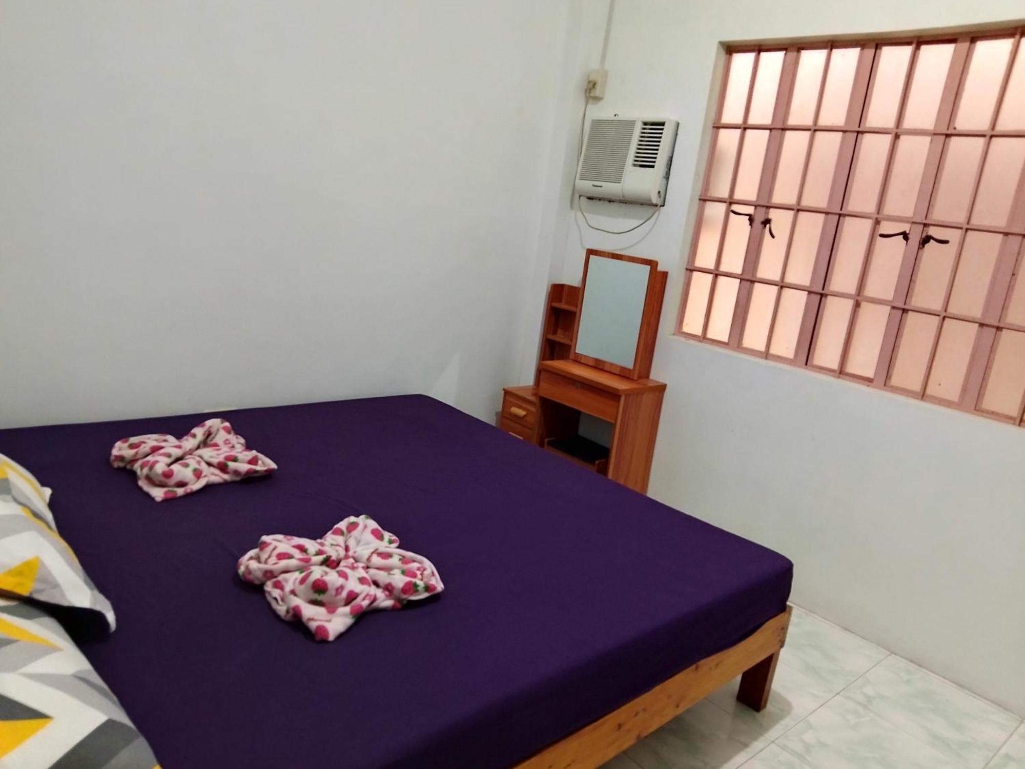 Estrelle Orange House - Backpackers Hub Apartment Puerto Princesa Ngoại thất bức ảnh