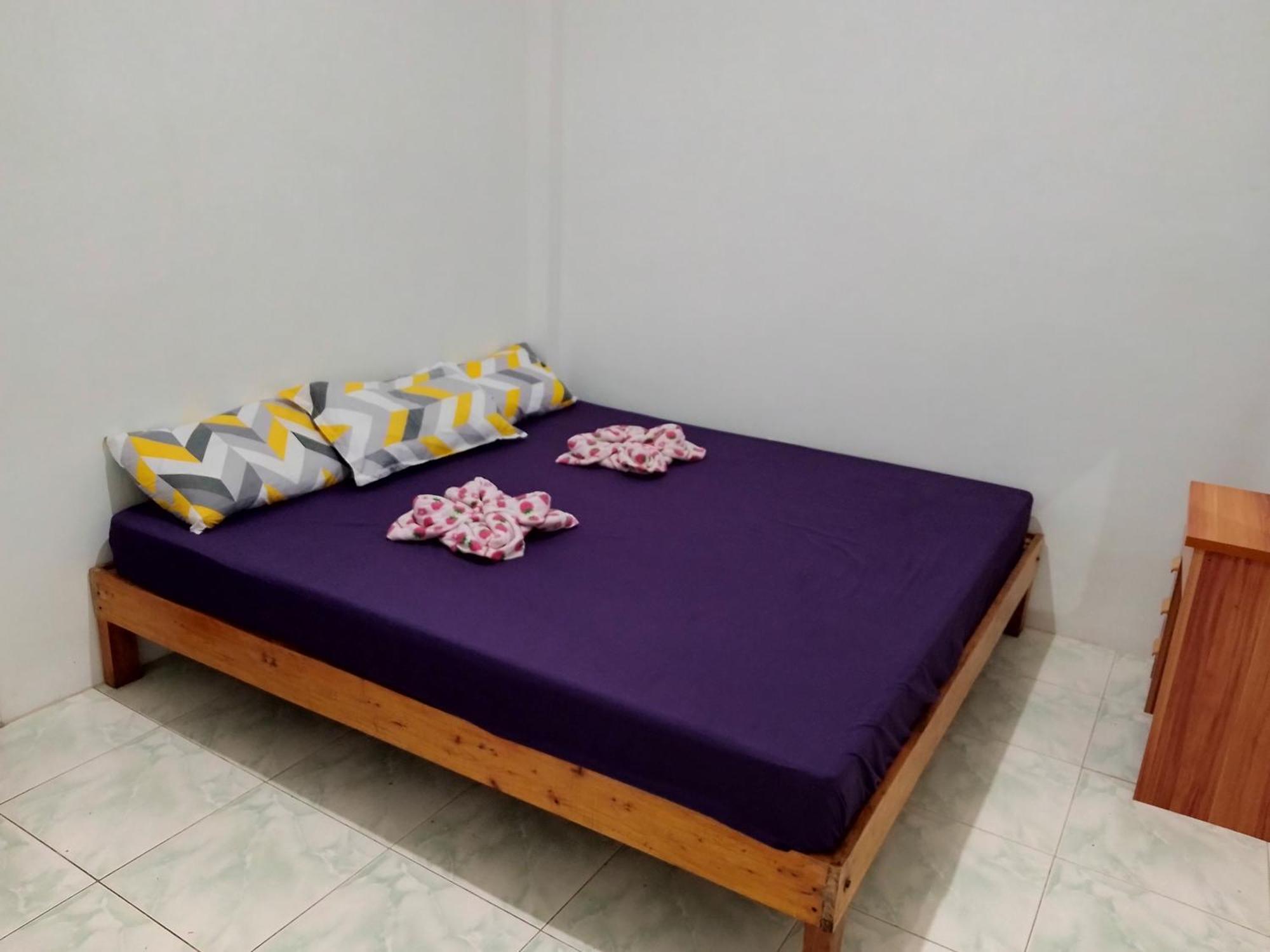 Estrelle Orange House - Backpackers Hub Apartment Puerto Princesa Ngoại thất bức ảnh