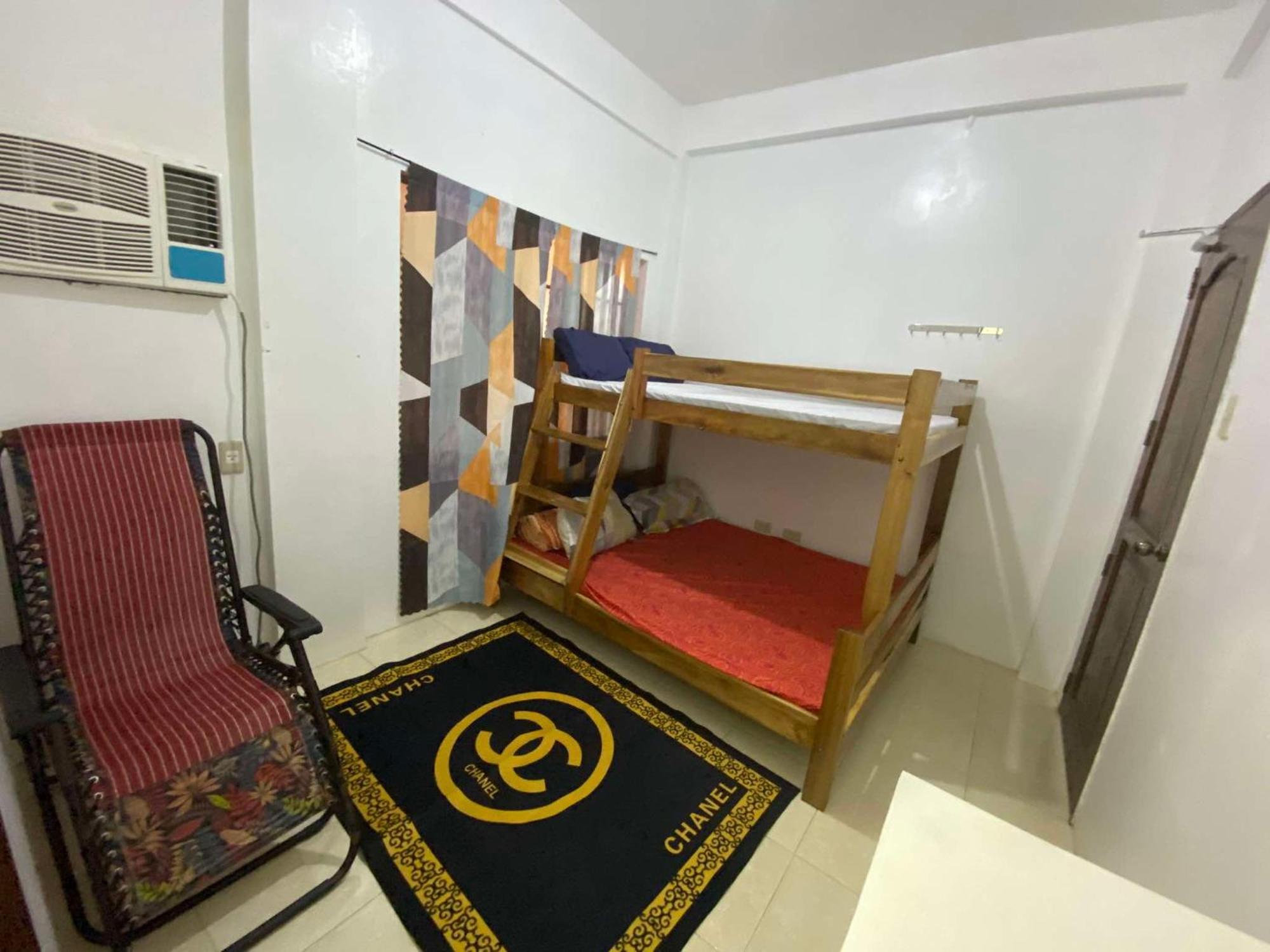 Estrelle Orange House - Backpackers Hub Apartment Puerto Princesa Ngoại thất bức ảnh