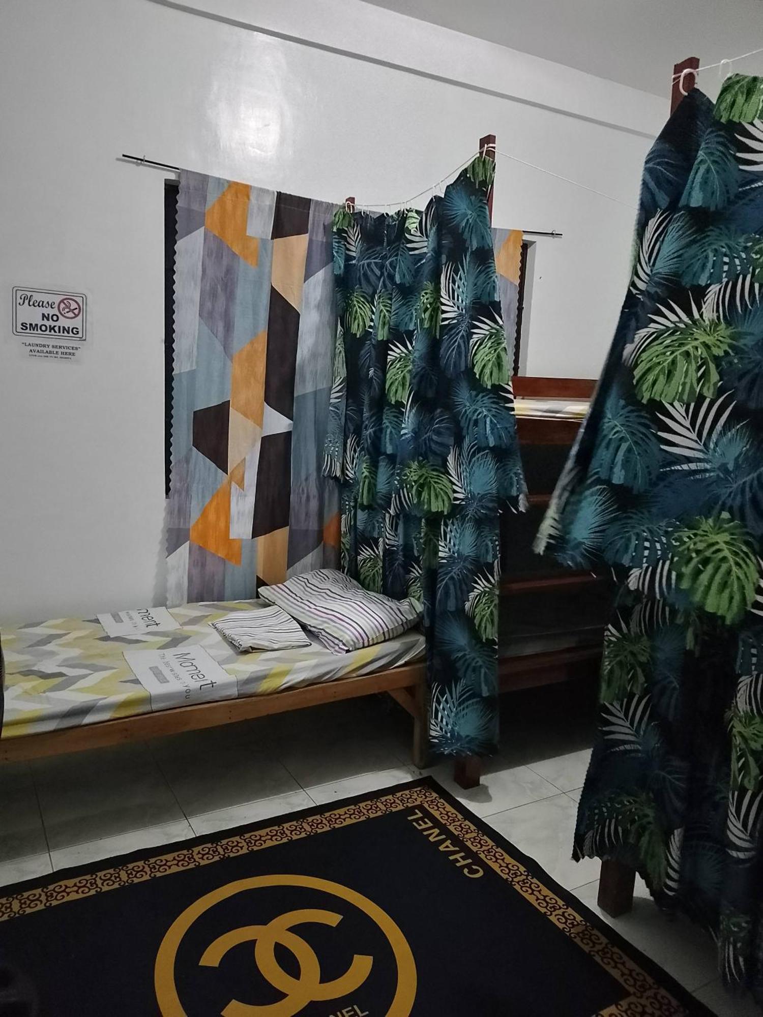 Estrelle Orange House - Backpackers Hub Apartment Puerto Princesa Ngoại thất bức ảnh